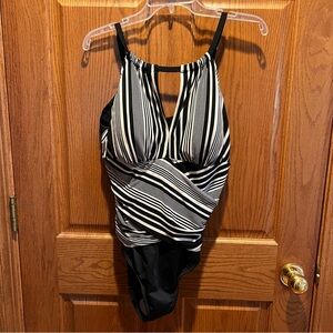 Bar Harbor black and white striped swimsuit- NWT